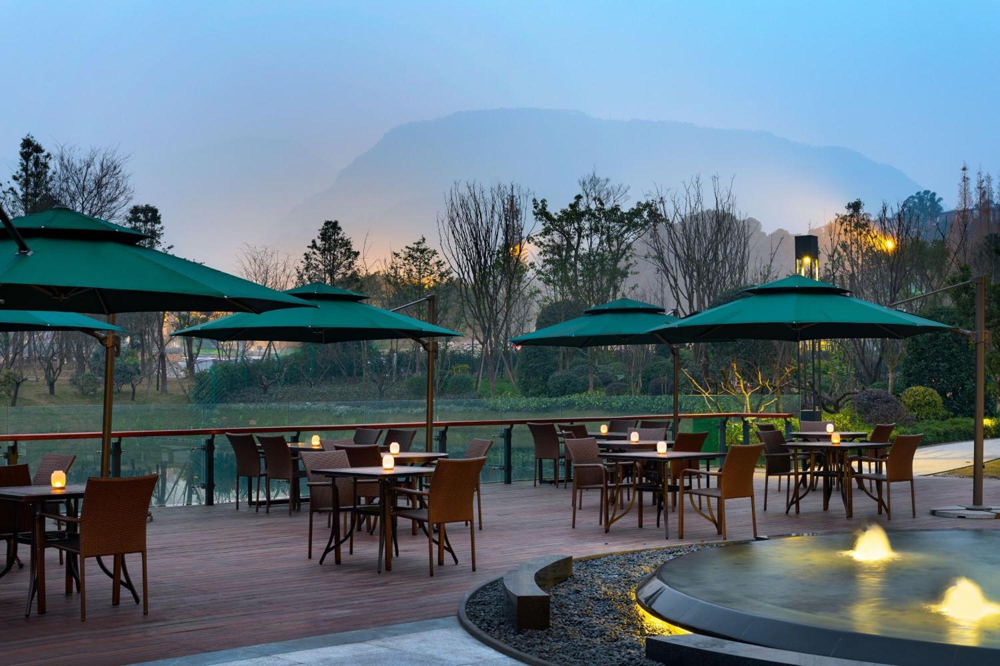 Le Meridien Emei Mountain Resort Emeishan Exterior foto